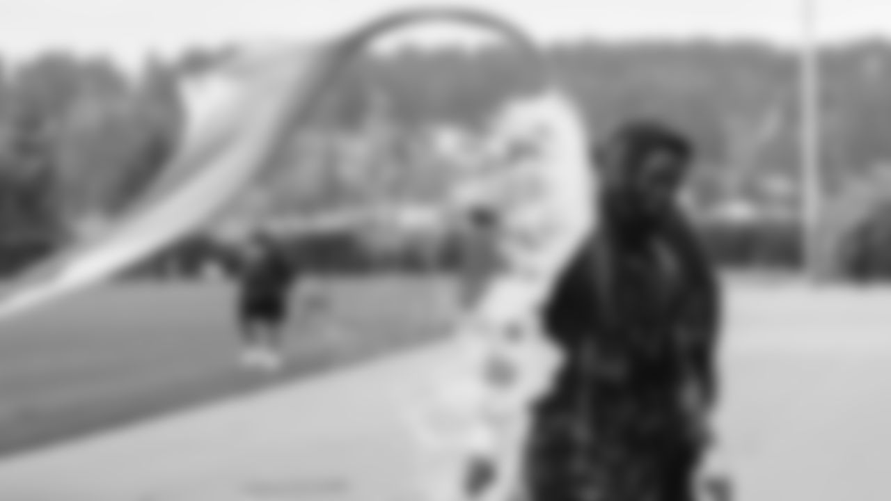 Seahawks linebackers DeMarcus Lawrence and Tyrice Knight were awarded the NVP award on November 12, 2025.