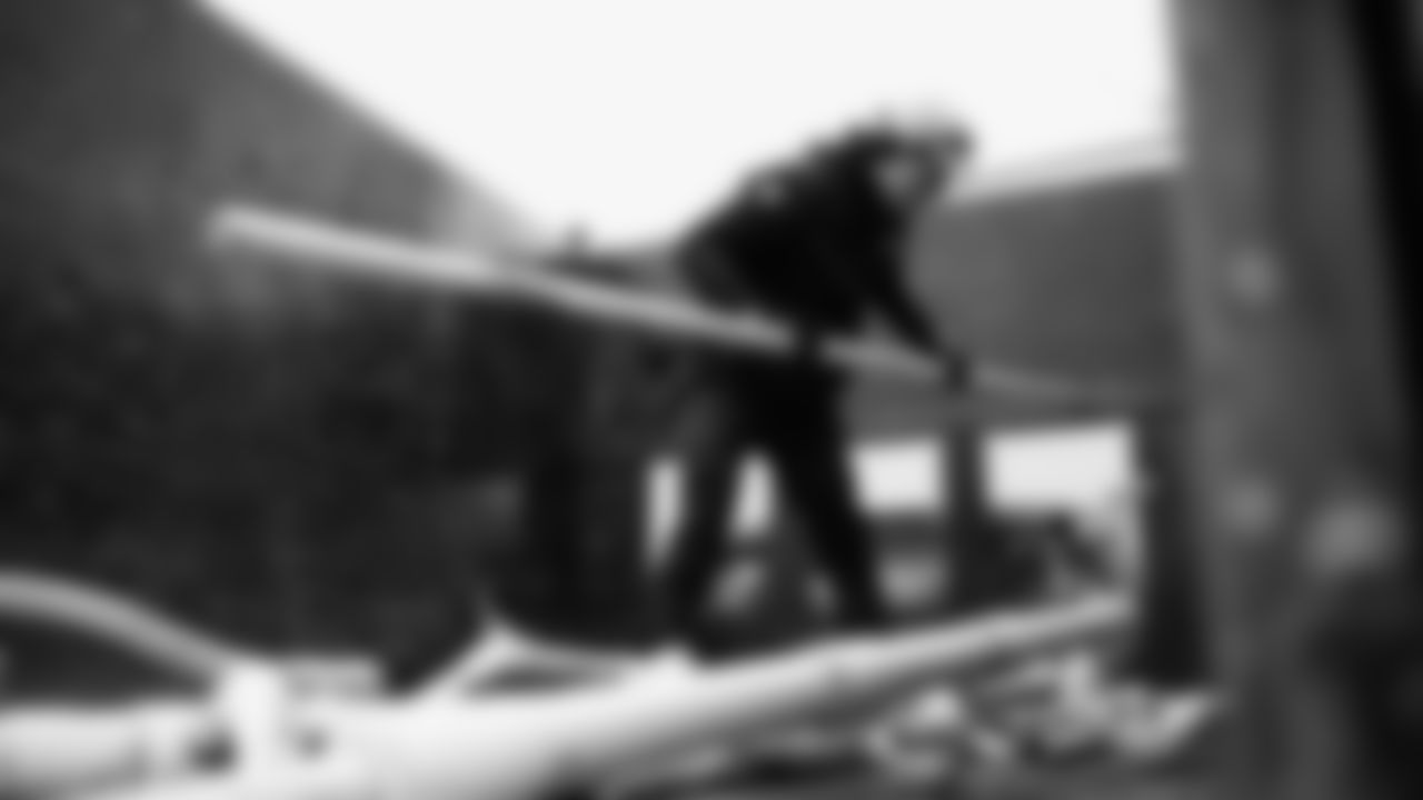 The Seahawks and Legend Norm Johnson spent the day volunteering at a farm in Snohomish County on January 8, 2026.