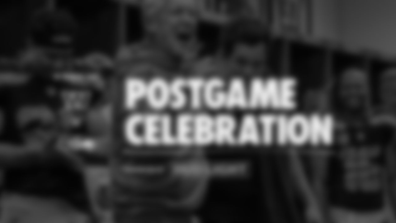 2023-seahawks-postgame-celebration_week-10-commanders