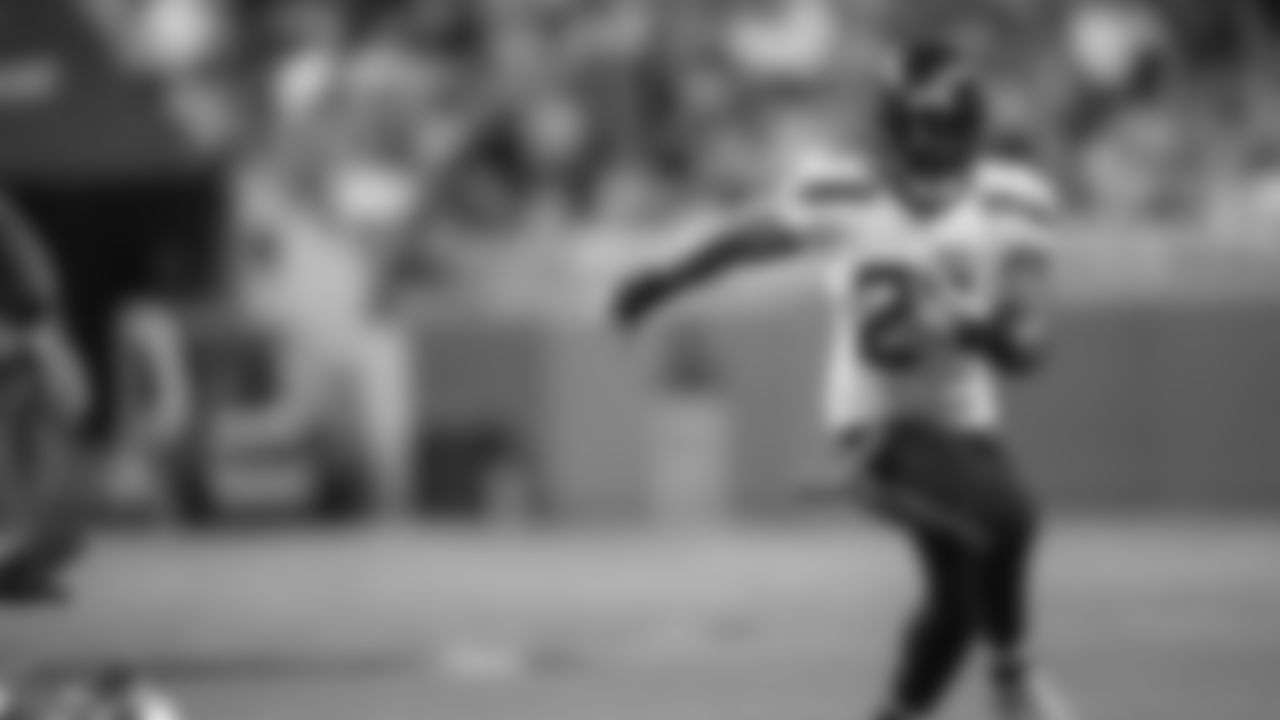 RB Marshawn Lynch 2010-2015,2019