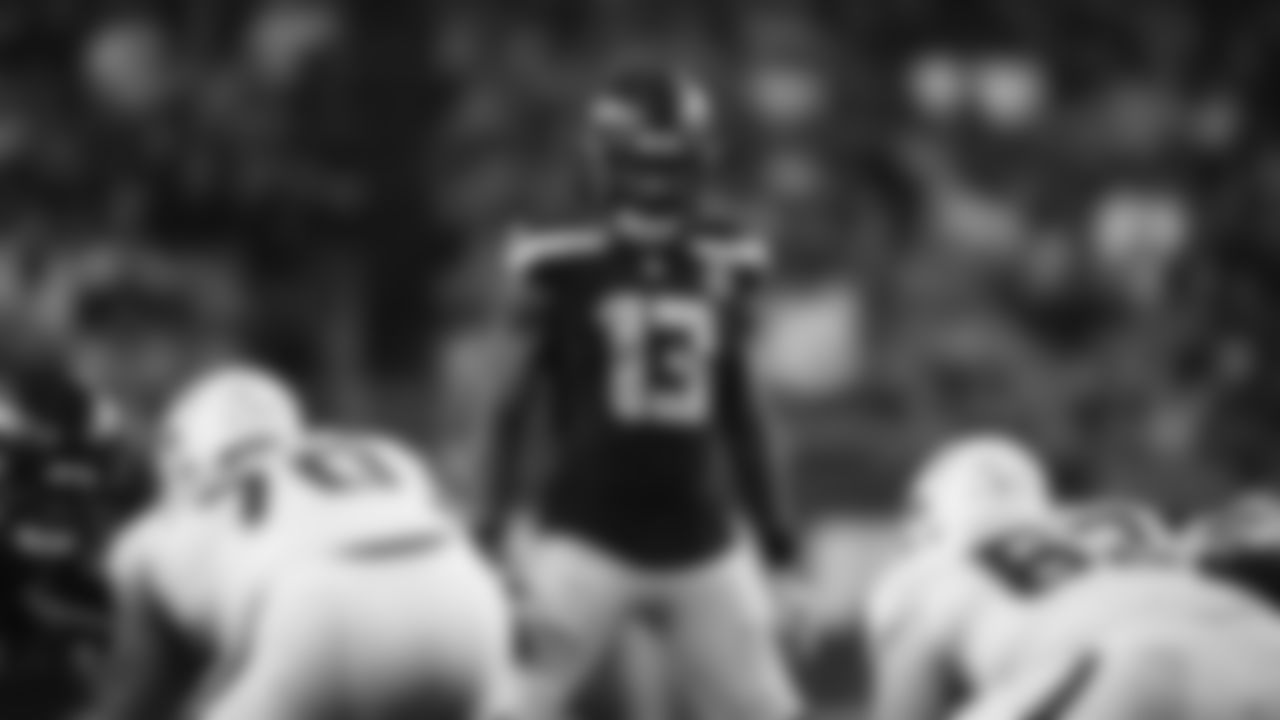 Seahawks linebacker Ernest Jones IV (13) at the Arizona Cardinals in Week 4.