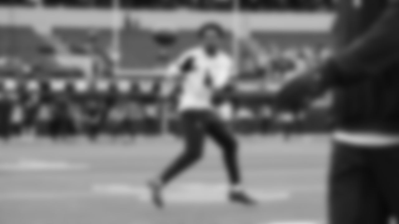 Seahawks cornerback Nehemiah Pritchett (28) during pregame warmups at SoFi Stadium for the Week 11 matchup at the L.A. Rams.