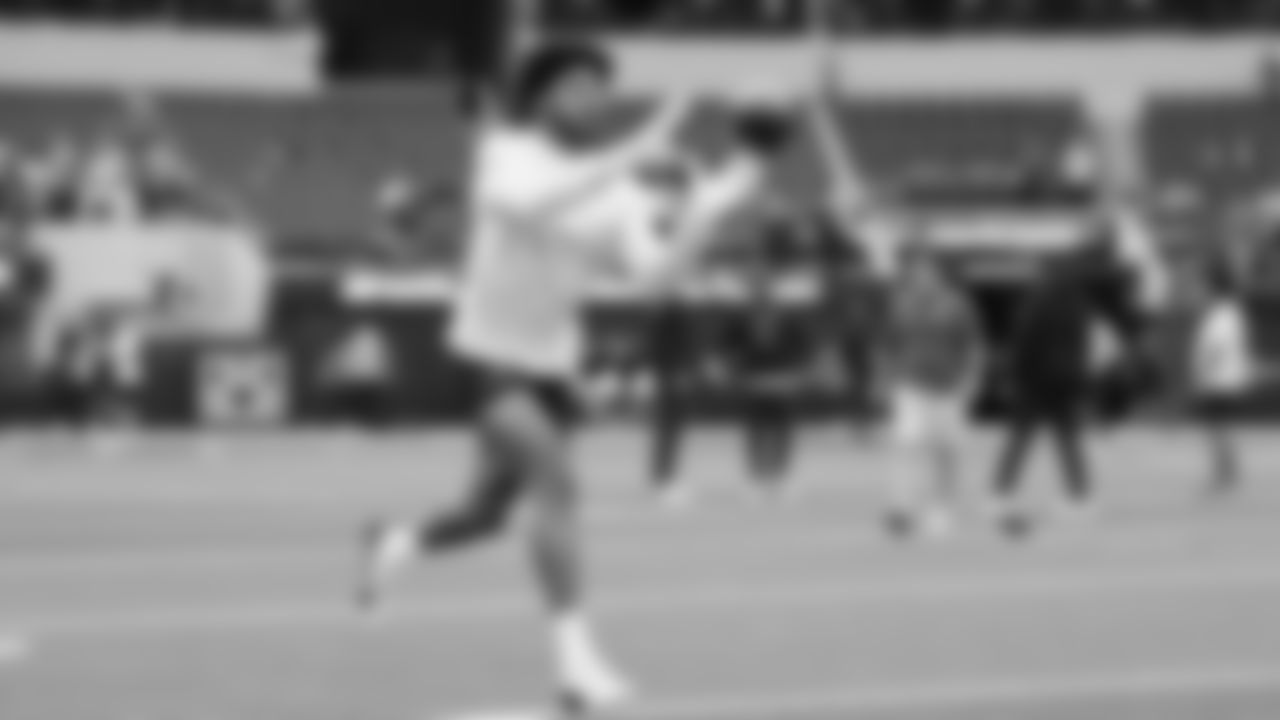 Seahawks cornerback Josh Jobe (29) during pregame warmups at SoFi Stadium for the Week 11 matchup at the L.A. Rams.