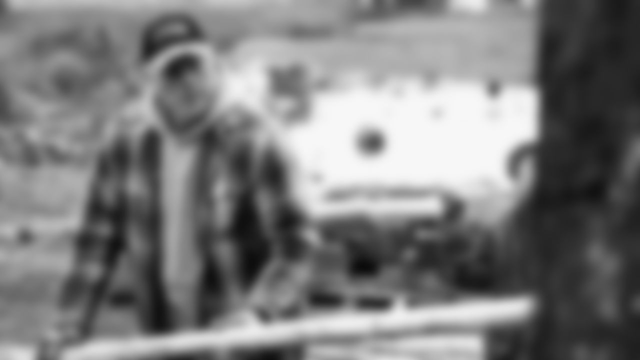 The Seahawks and Legend Norm Johnson spent the day volunteering at a farm in Snohomish County on January 8, 2026.