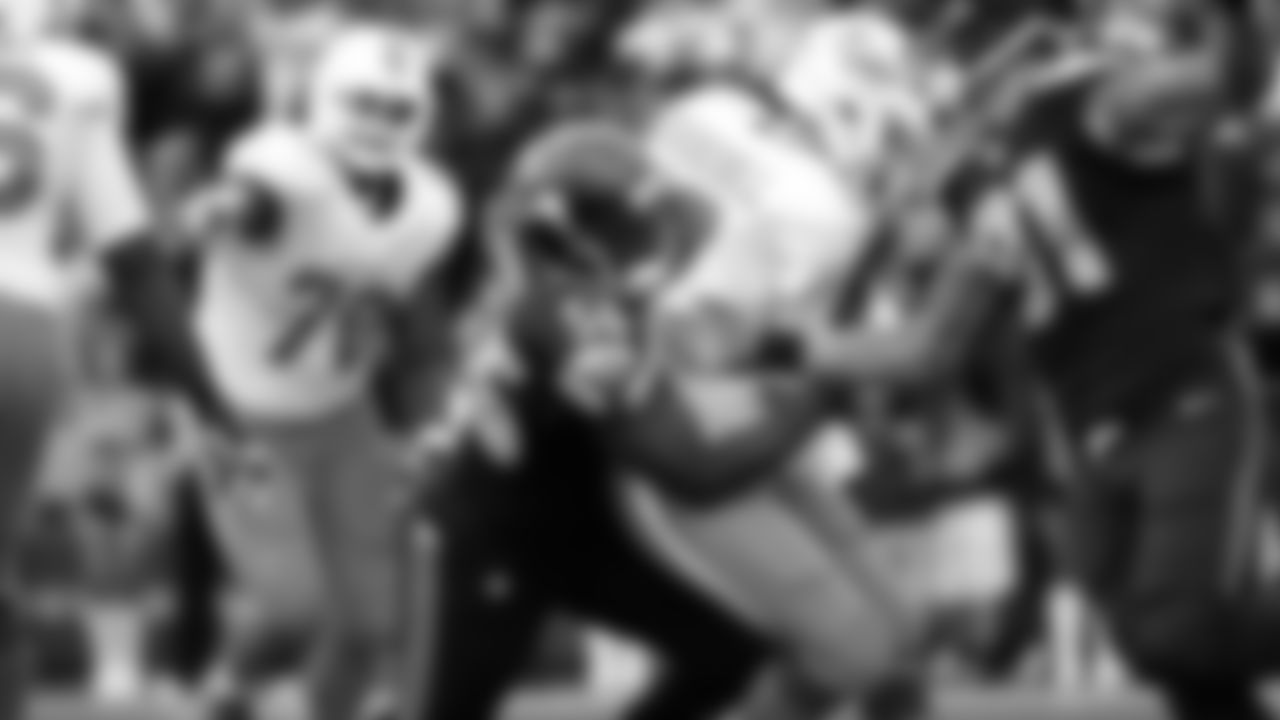 DE Cliff Avril 2013-2017