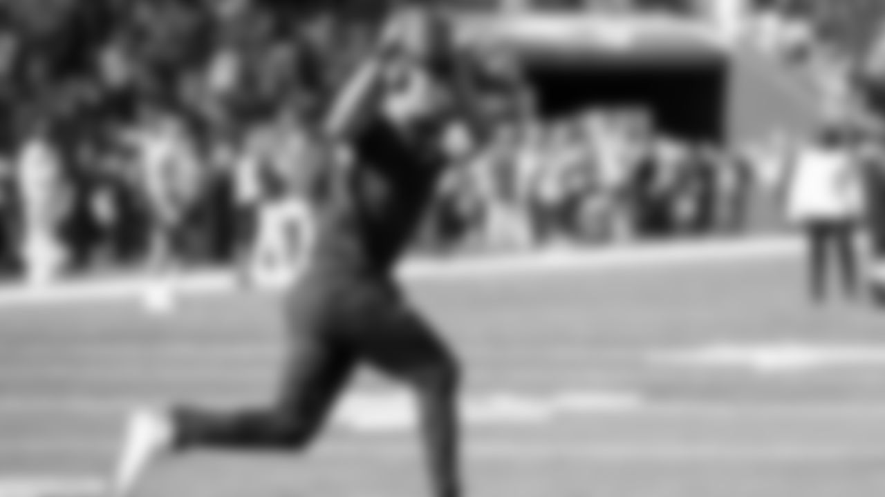 The Seahawks warm up ahead of Super Bowl LX vs. the Patriots at Levi's Stadium on Sunday, February 8, 2026.