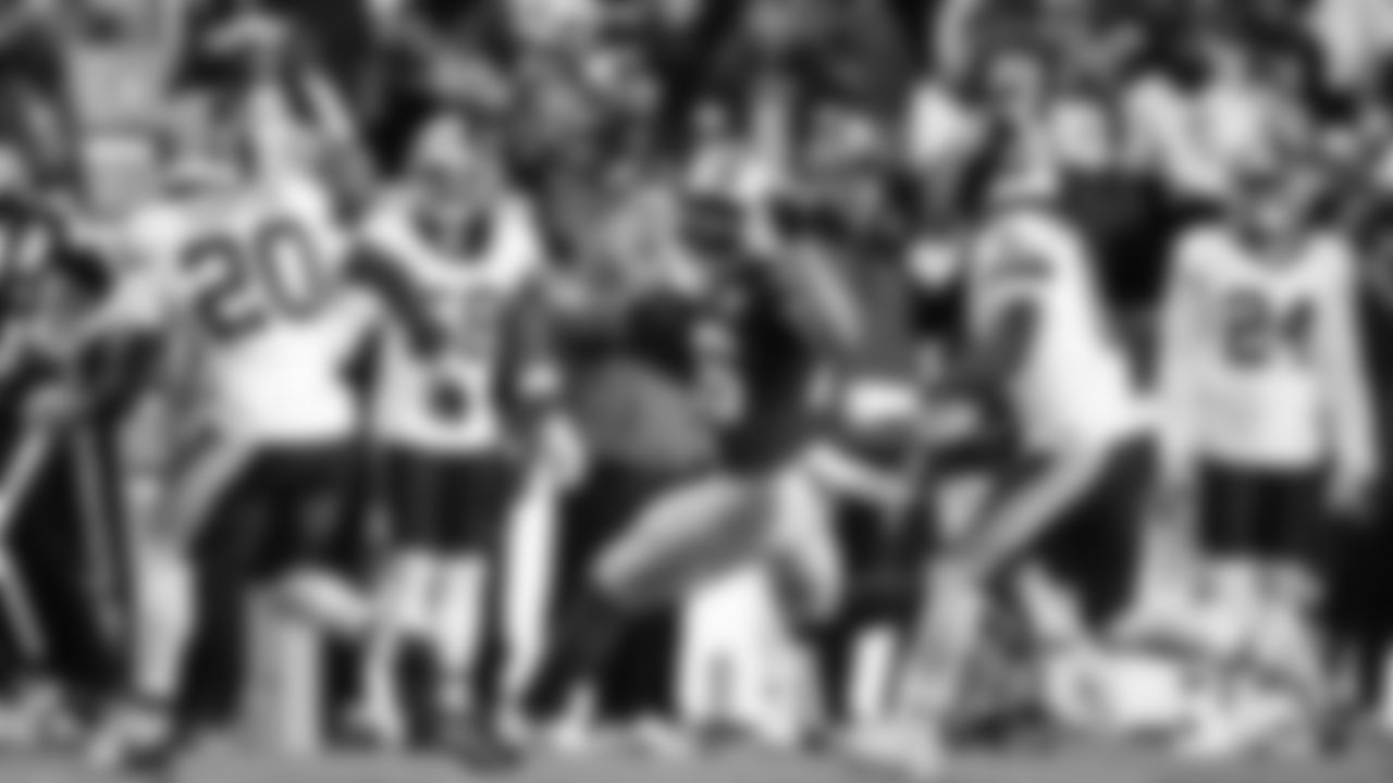 Seattle Seahawks at Washington Commanders for a week 9 throwback matchup on Nov 2, 2025