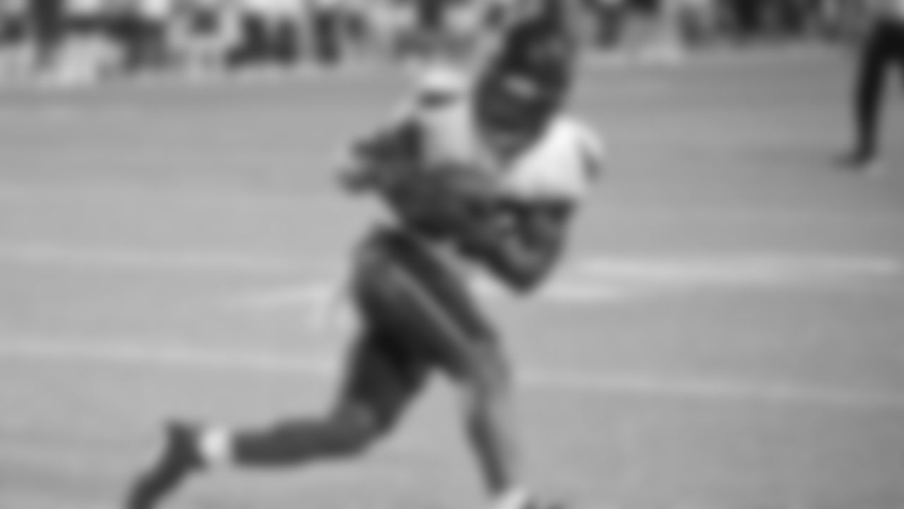 Houston Texans running back Cam Akers catches a pass for a touchdown during the first half of an NFL exhibition Hall of Fame football game against the Chicago Bears, Thursday, Aug. 1, 2024, in Canton, Ohio. (AP Photo/David Richard)