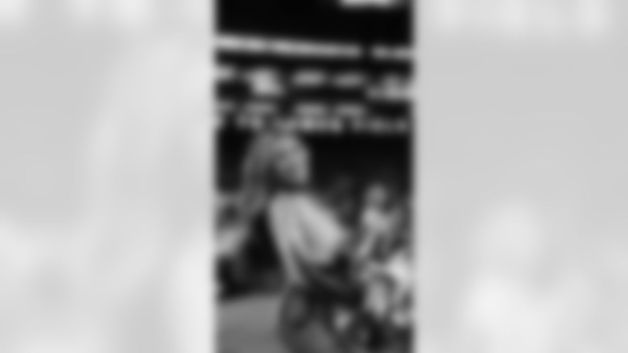 Seahawks Dancers During Week 16 Against the Rams on December 18th, 2025.