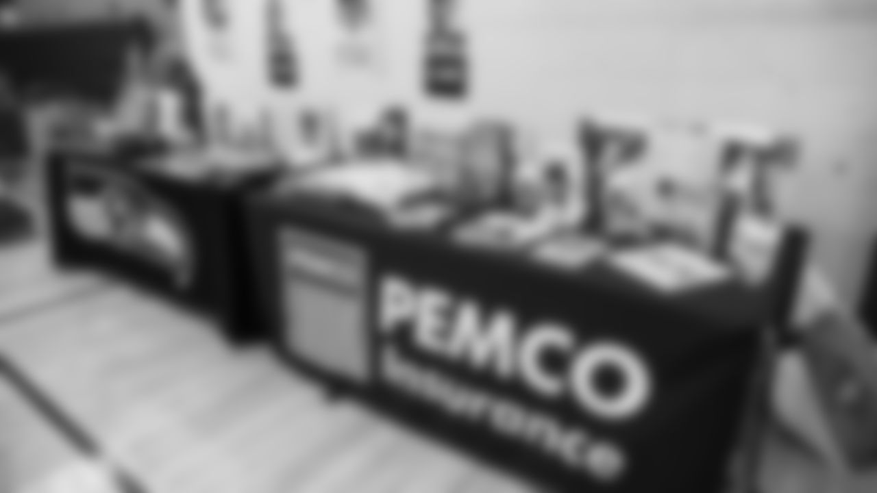 The Seahawks visited Sanislo Elementary on January 14, 2026 as part of the 12-Pages Reading Program.