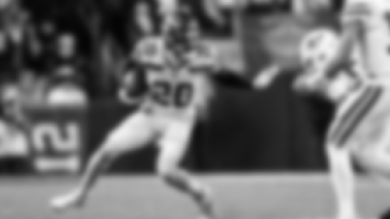 Seahawks safety Julian Love (20)