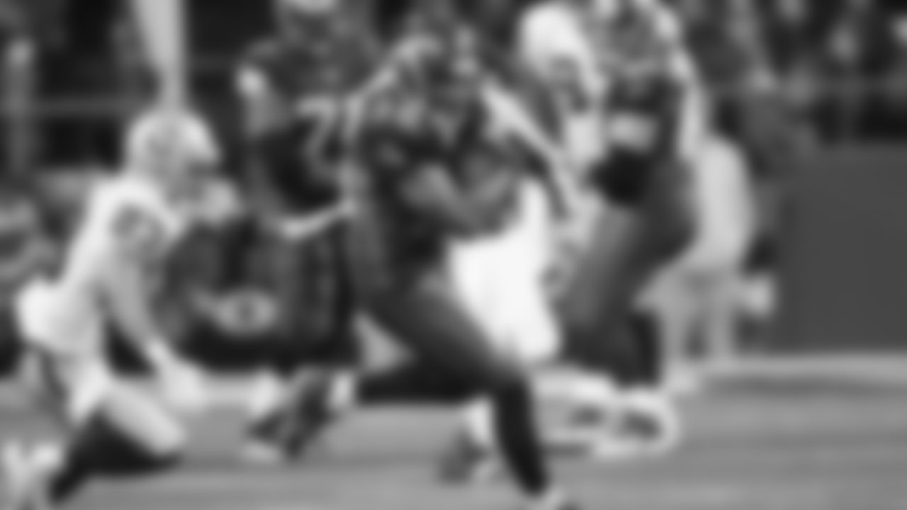 The Seahawks drafted Colorado wide receiver D.J. Hackett with the 157th overall pick in the 5th round of the 2004 NFL Draft.