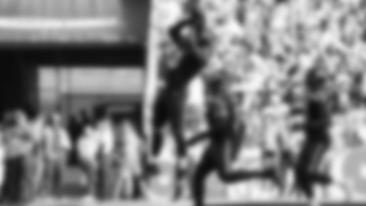 Seahawks defensive end DeMarcus Lawrence (0) vs. the Cardinals in Week 10.