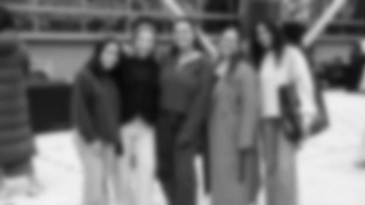 Hosted in partnership with DEI, Seahawks Women's Association and SOAR Women's Employee Resource Group, the Women's Wellness Event brought together education on women's fertility and overall health, moments for connection and meditation, and onsite vendors raising awareness around wellness and the importance of regular breast exams.