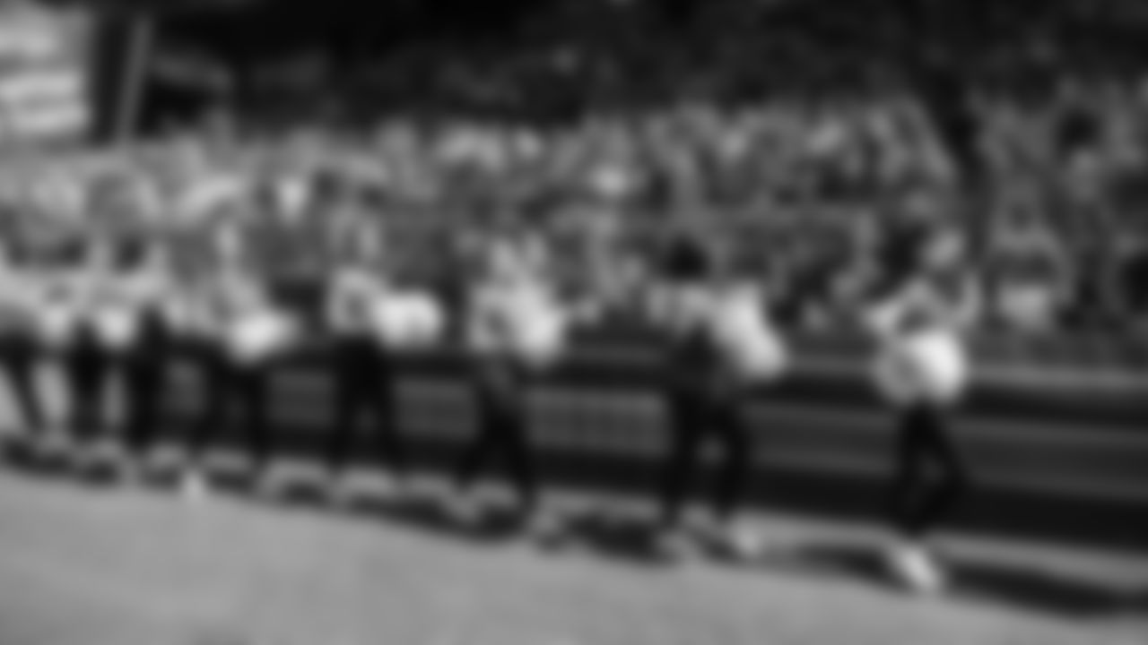 On Saturday, October 5th, Sea Gals/Seahawks Dancers alumni performed at Lumen Field.