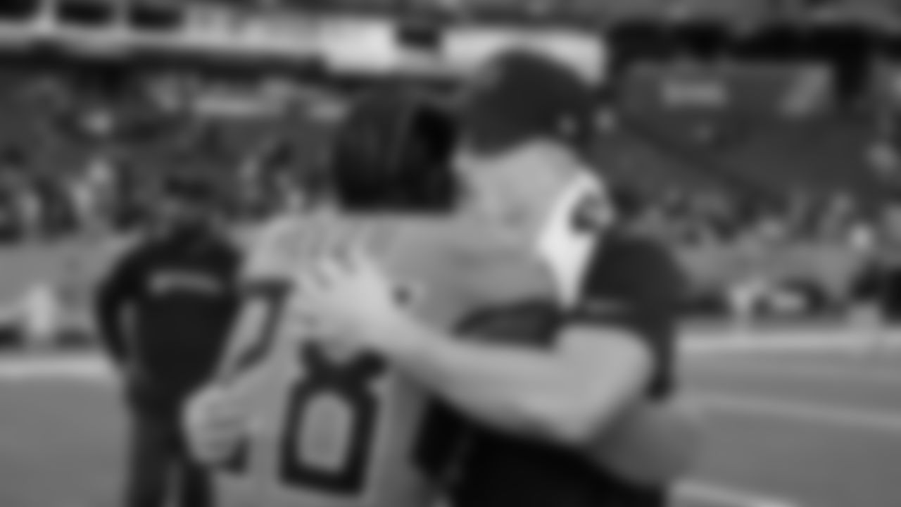 Seahawks celebrate the 30-24 win over the Tennessee Titans at Nissan Stadium on November 23, 2025.