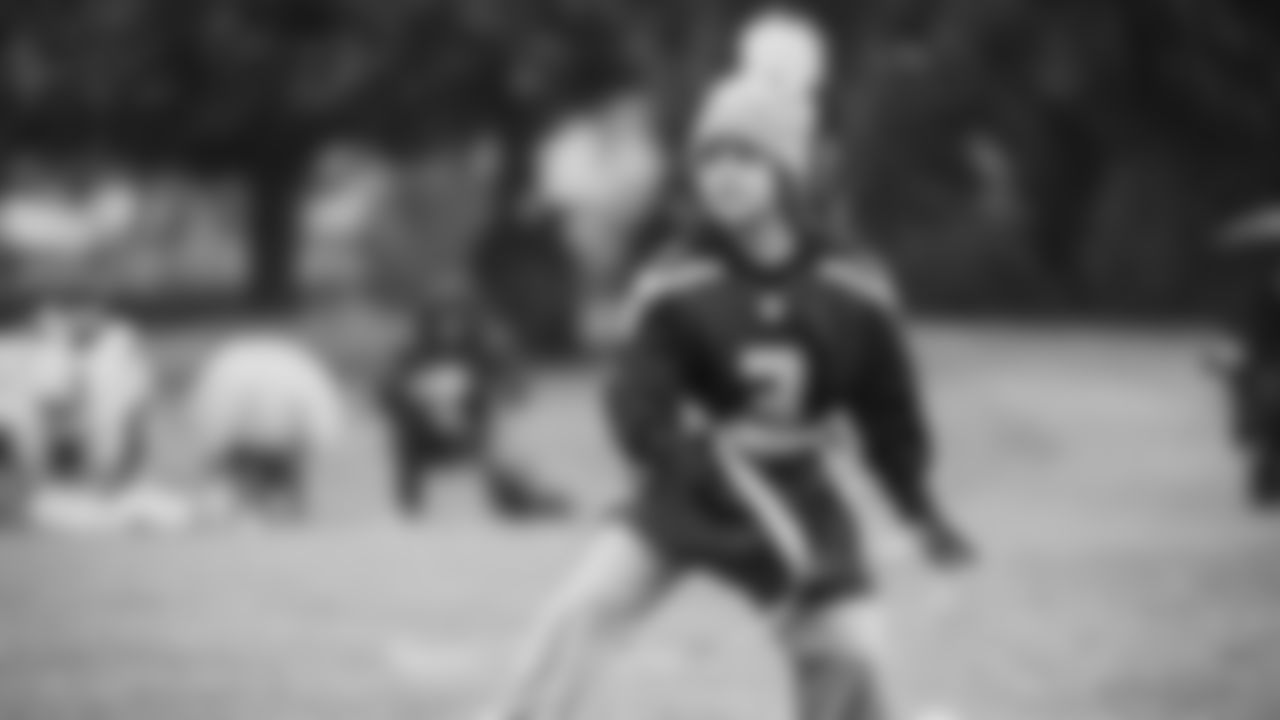 The Seahawks hosted a flag football clinic with NFL FLAG Vancouver at Unwin Park in Surrey, BC on Saturday, November 15, 2025.