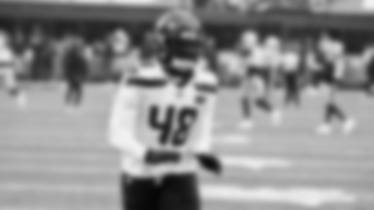 Seahawks linebacker Tyrice Knight (48) warms up at Bank of America Stadium for the Week 17 matchup vs. Panthers on December 28, 2025.