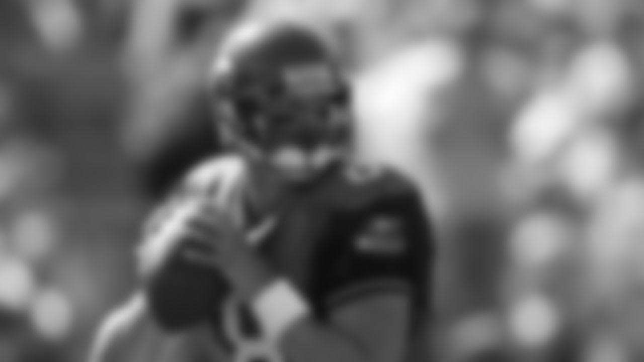 QB Matt Hasselbeck 2001-2010