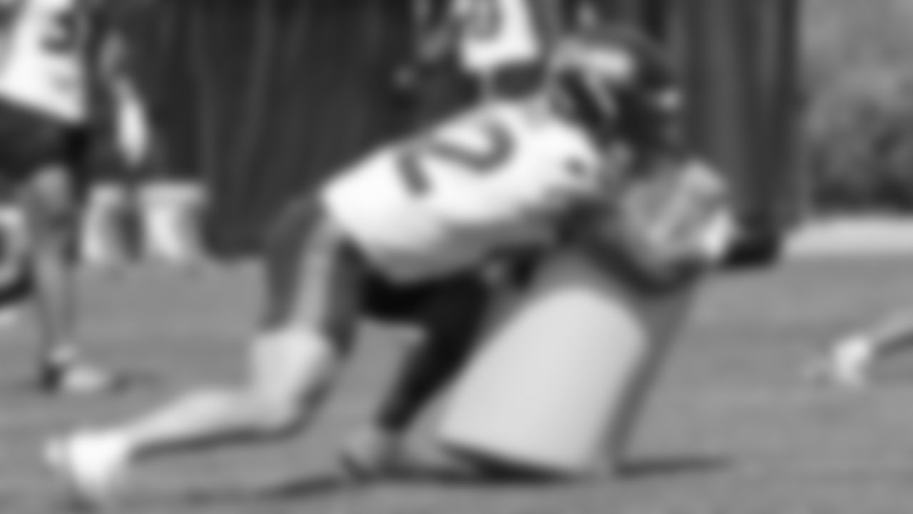 Seahawks linebacker Drake Thomas (42) practiced on August 19, 2025 at the Virginia Mason Athletic Center.