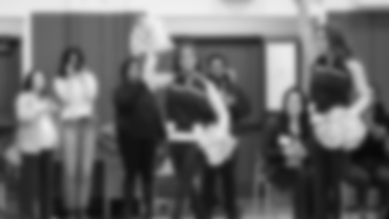 Students at Washington Middle School were surprised with a pep rally on Friday, bringing together the unique tie between sport and music. Blue Thunder, Seahawks Dancers and Legend Lofa Tatupu played a Super Bowl edition of Seahawks trivia, as well as a performance by Blue Thunder and special appearance by Seattle music legend and lead guitarist for Pearl Jam, Mike McCready.