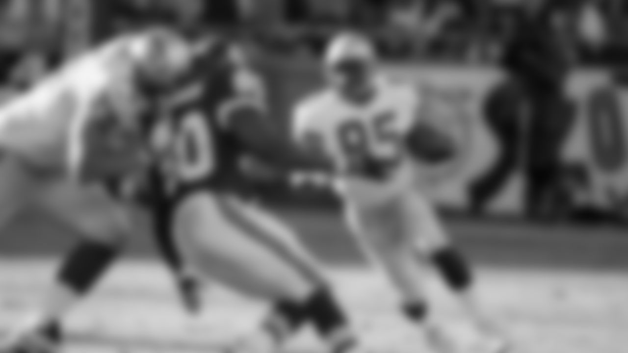 85 - WR Mike Pritchard (1996-1999)