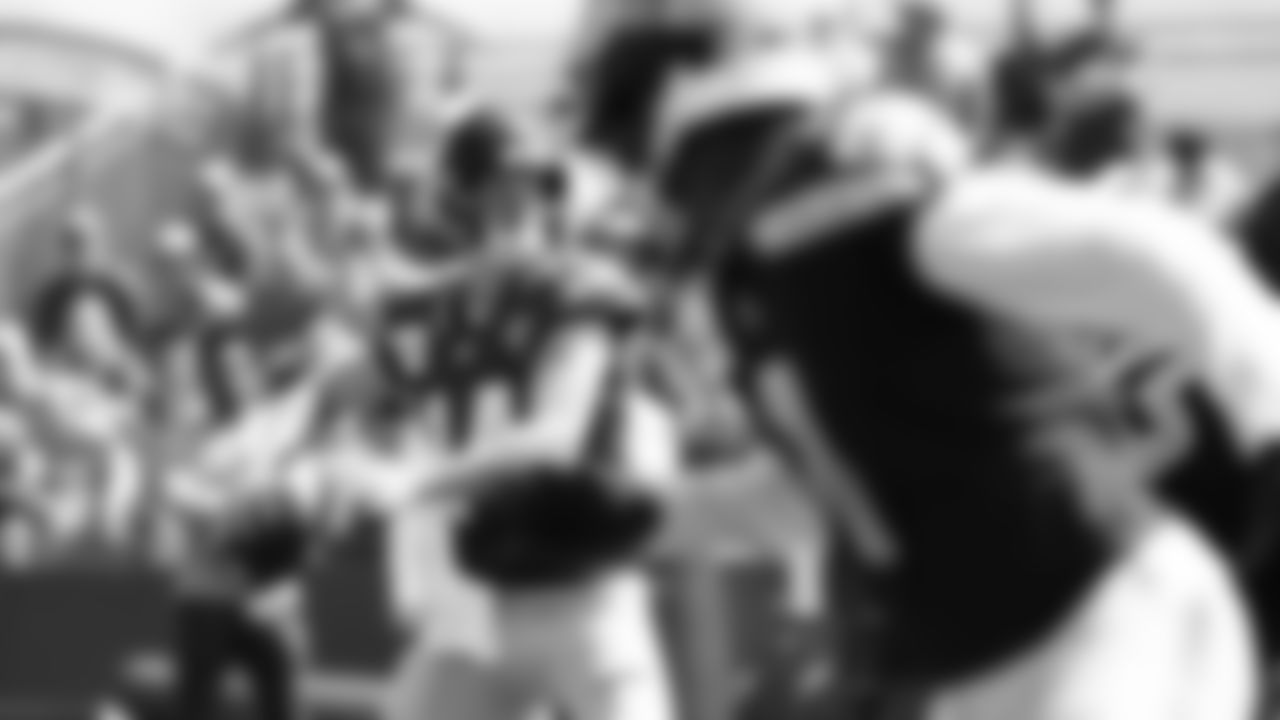 Seahawks quarterback Sam Darnold (14) participated in a joint practice with the Packers at Ray Nitschke Field in Green Bay, Wisconsin.