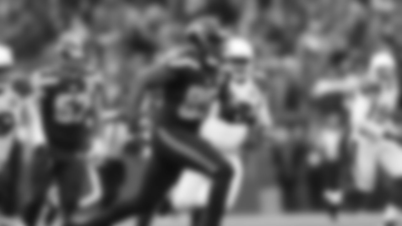 The Seahawks drafted USC tight end Anthony McCoy with the 185th overall pick in the 6th round of the 2010 NFL Draft.