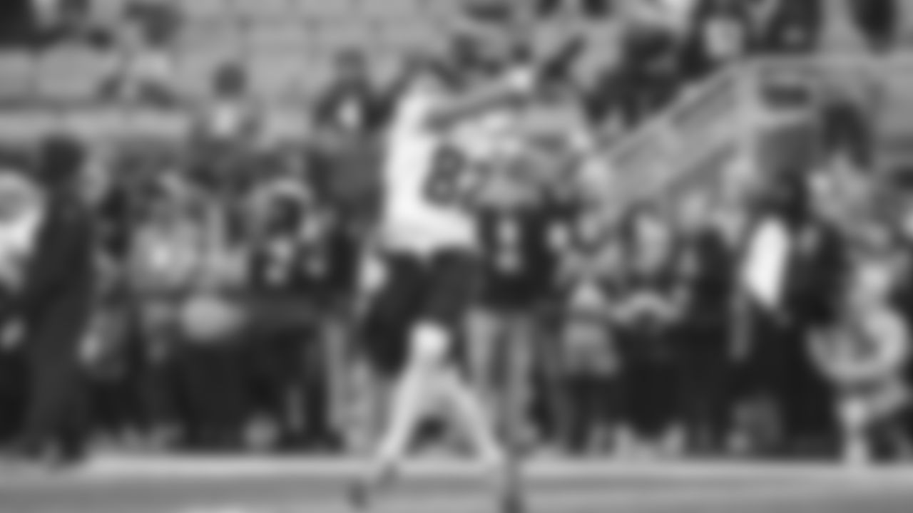 Seahawks wide receiver Cody White (82) warms up at Bank of America Stadium for the Week 17 matchup vs. Panthers on December 28, 2025.