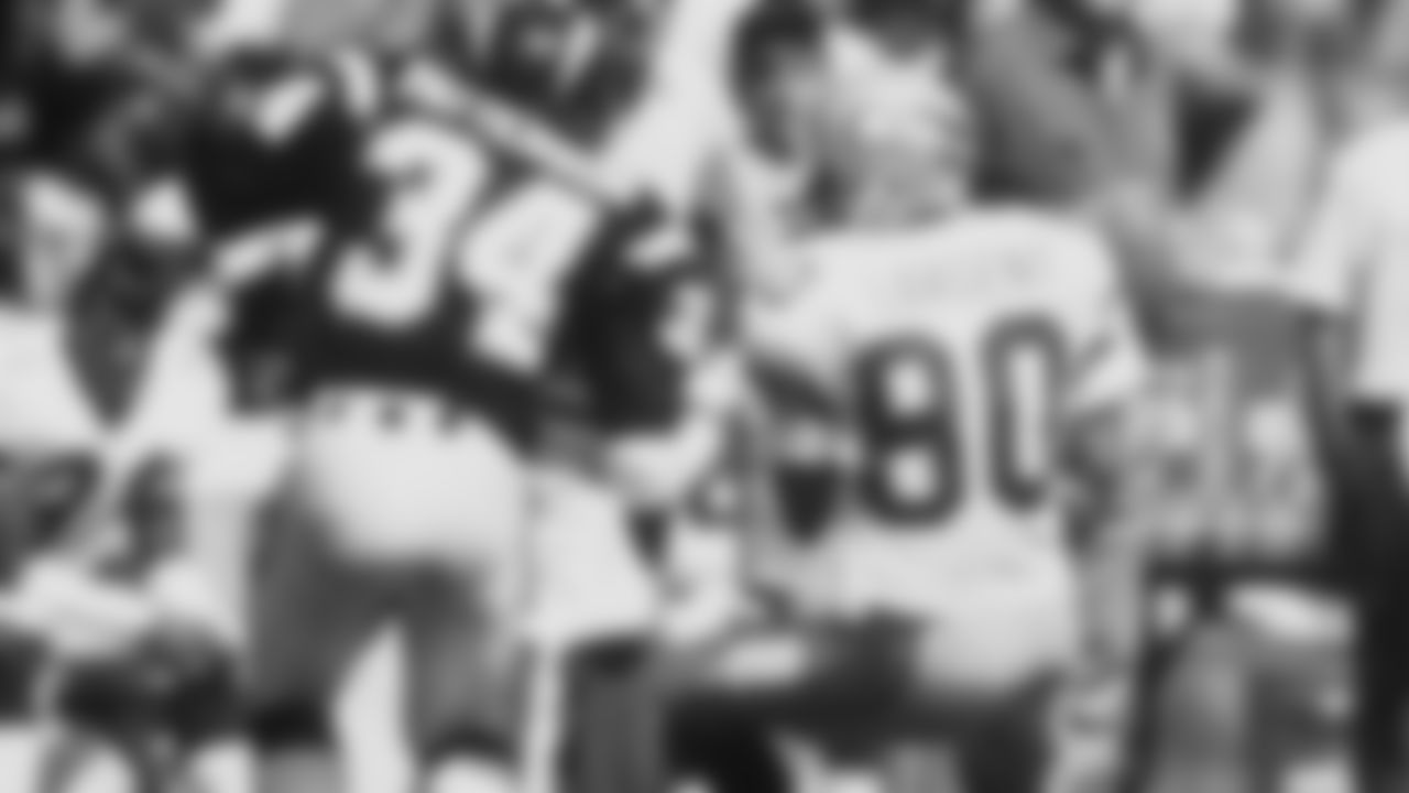 WR Steve Largent 1976-1989