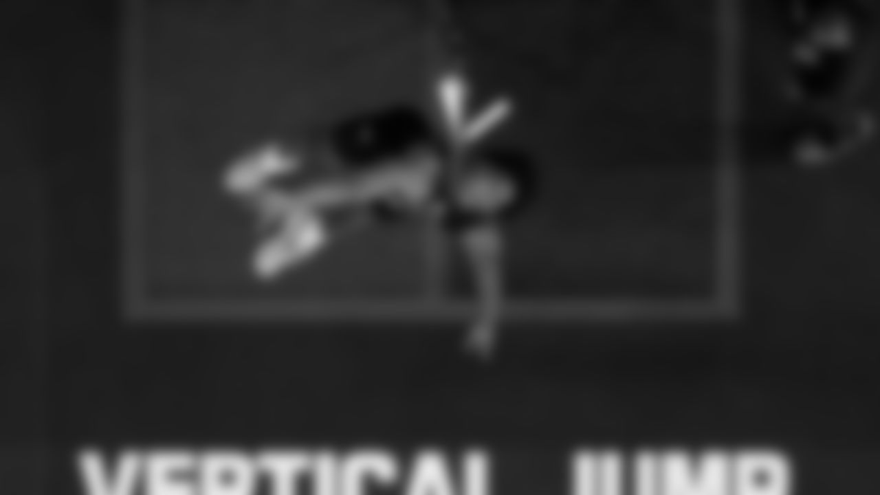 South Carolina defensive back Nick Emmanwori participates in a drill at the NFL football scouting combine, Friday, Feb. 28, 2025, in Indianapolis. (AP Photo/Charlie Riedel)