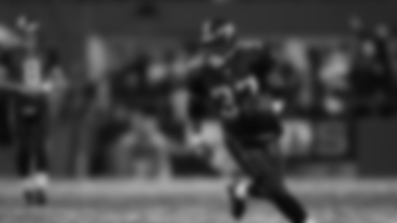 RB Shaun Alexander 2000-2007