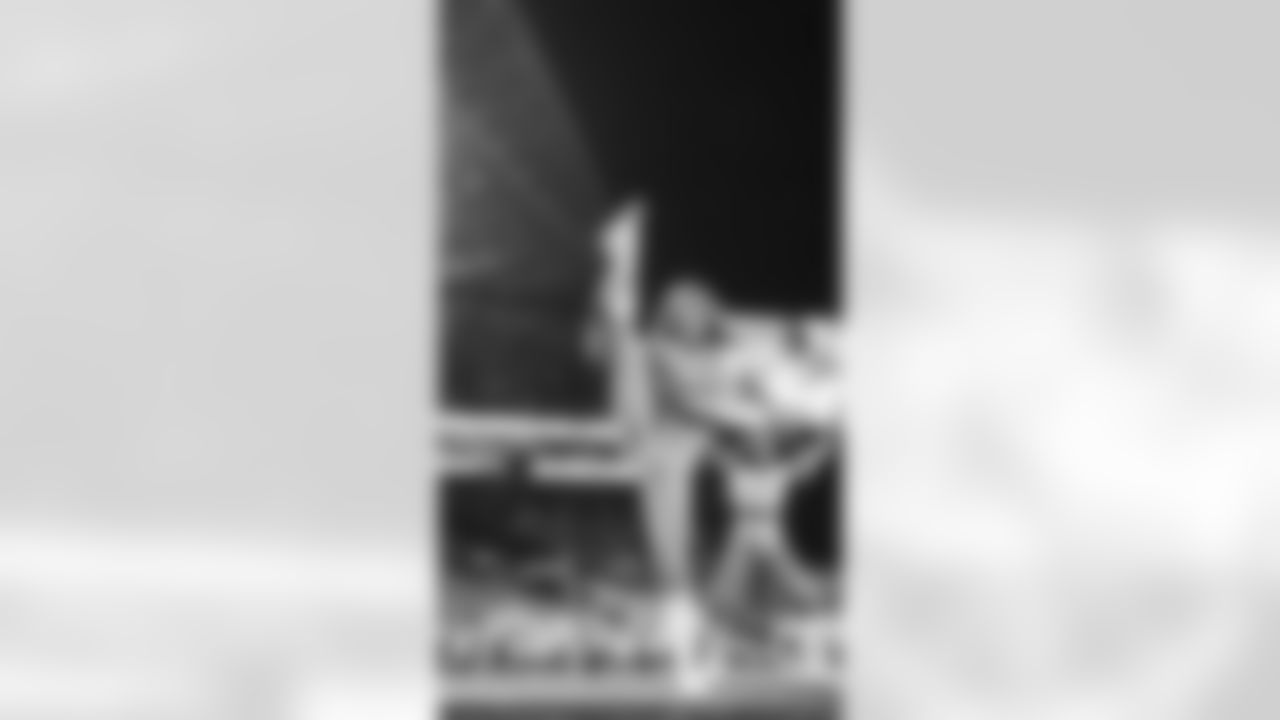 Seahawks Dancers During Week 16 Against the Rams on December 18th, 2025.