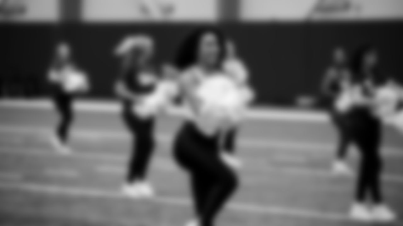 On Saturday, October 4th, The Seahawks Dancers hosted a Sea Gals/Seahawks Dancers rehearsal to prepare for the pregame performance during the Week 5 game.