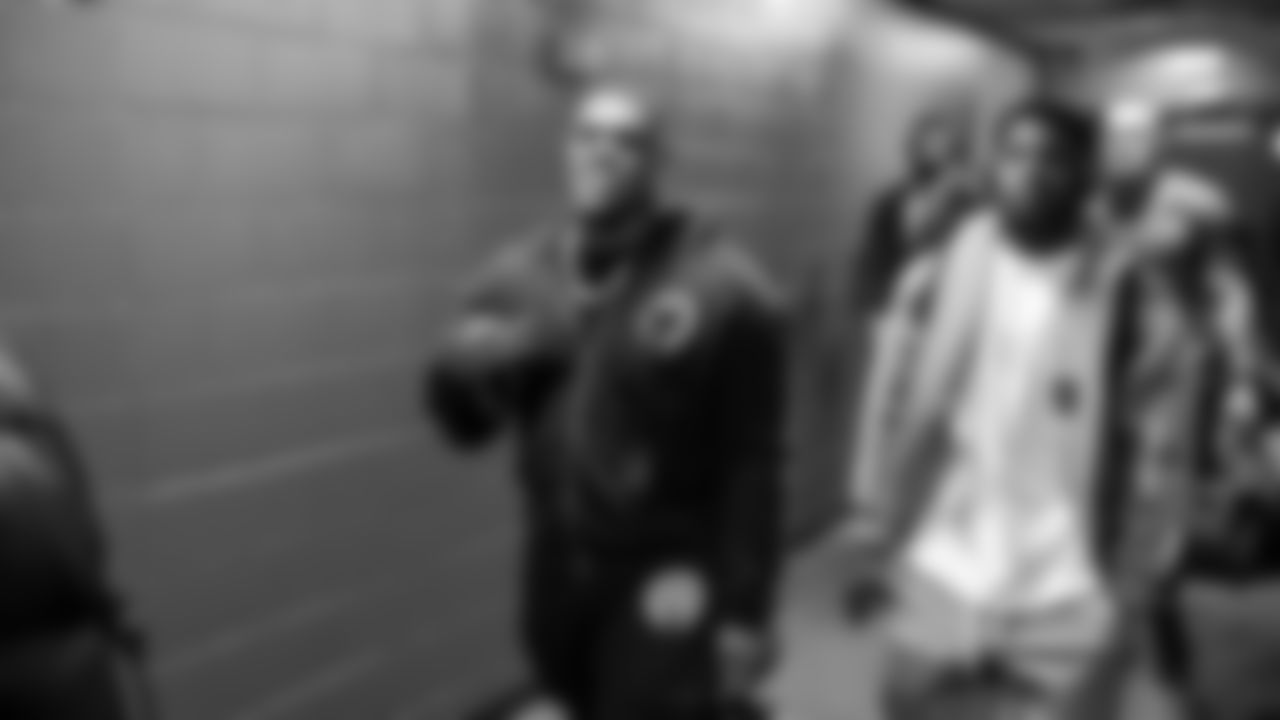 Seahawks defensive tackle Byron Murphy II (91) arrived at Northwest Stadium for the Sunday Night Football matchup at the Washington Commanders in Week 9.