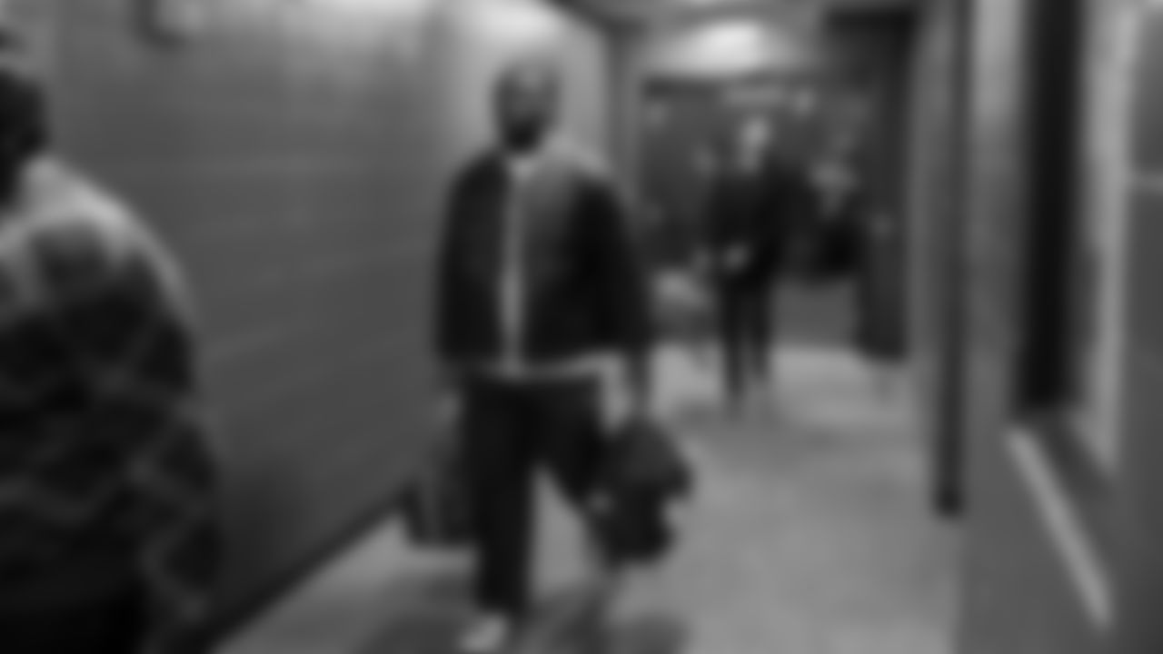 Seahawks tackle Charles Cross (67) arrived at Northwest Stadium for the Sunday Night Football matchup at the Washington Commanders in Week 9.