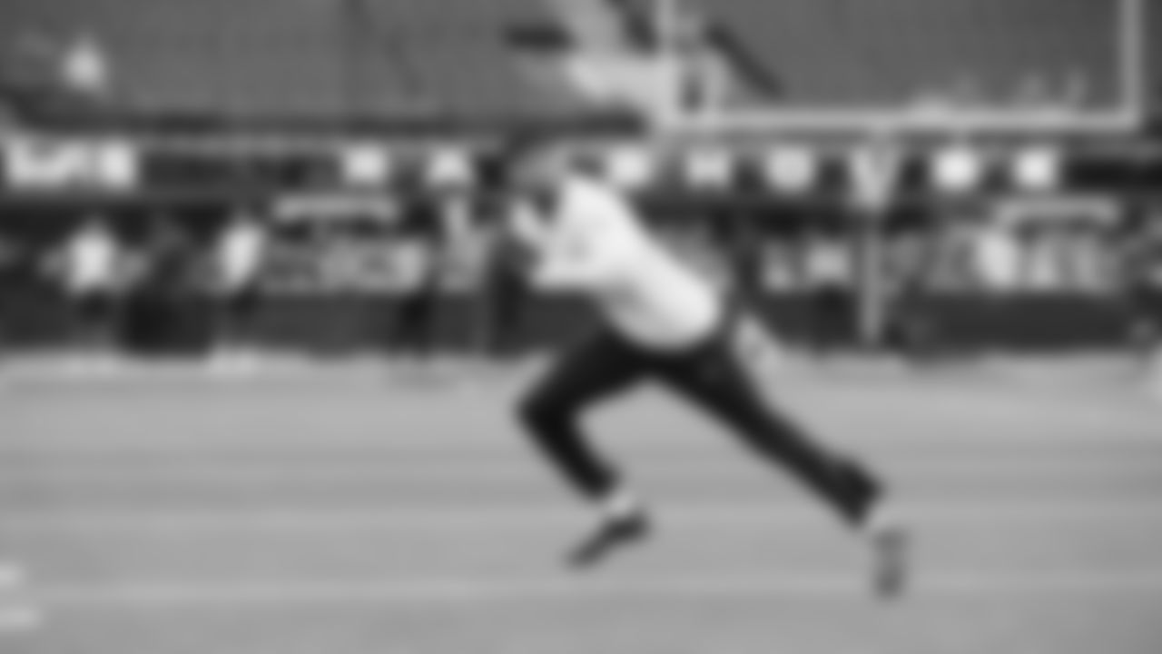 Seahawks safety Coby Bryant (8) during pregame warmups at SoFi Stadium for the Week 11 matchup at the L.A. Rams.