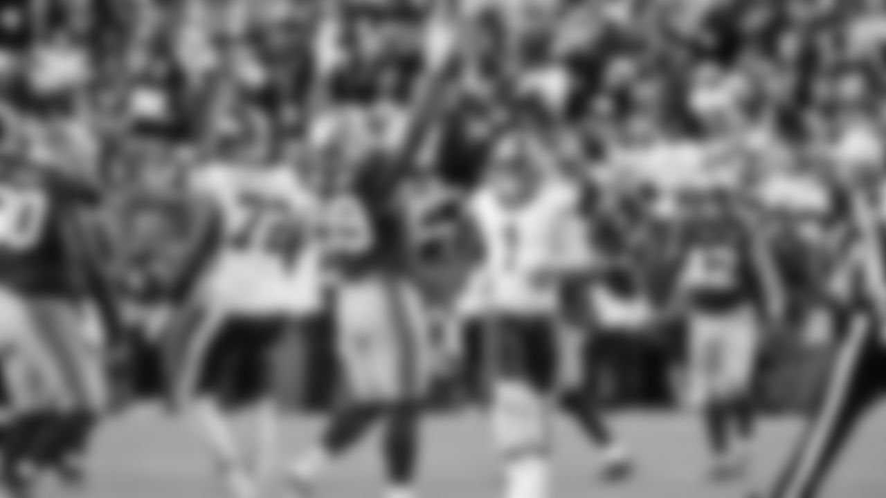 Seattle Seahawks at Washington Commanders for a week 9 throwback matchup on Nov 2, 2025