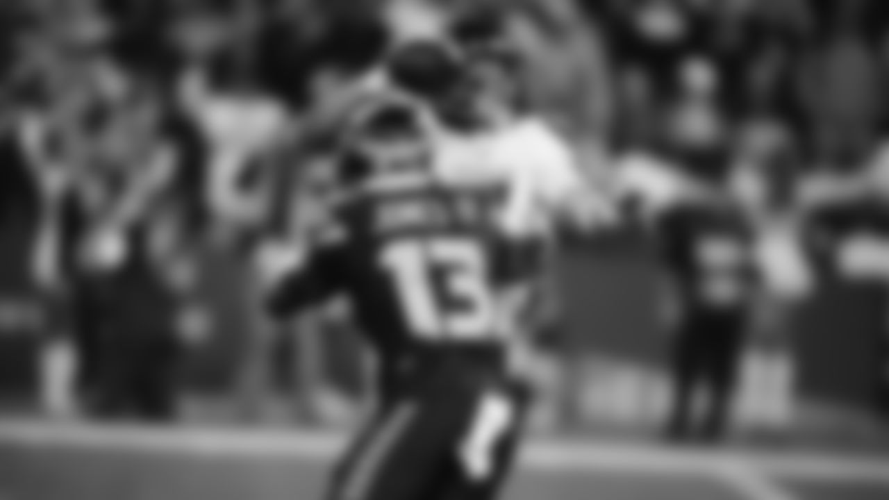 Seahawks linebacker Ernest Jones IV (13) vs. the Houston Texans in Week 7.