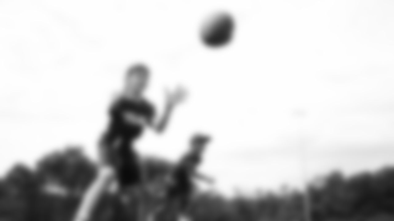 The Seahawks hosted a Seahawks Flag Football camp in Sydney, Australia where local kids had the opportunity to compete alongside Seahawks Legend Cliff Avril.