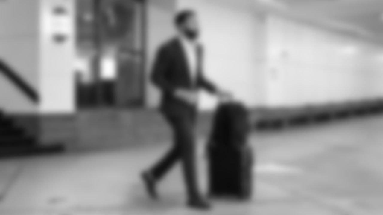 Seahawks safety Julian Love (20) departed the team hotel for the Week 14 matchup vs. the Atlanta Falcons.