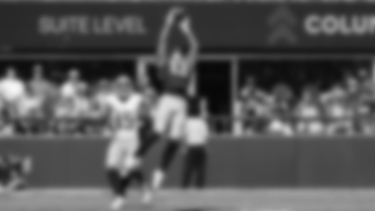 Seahawks linebacker Ernest Jones IV (13) vs. the San Francisco 49ers in Week 1.