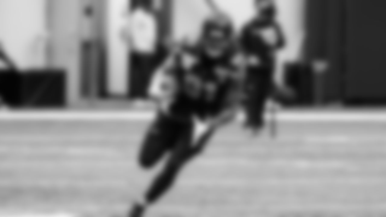 Seahawks tight end Eric Saubert (81) practiced on Wednesday, December 10, 2025 at the Virginia Mason Athletic Center.