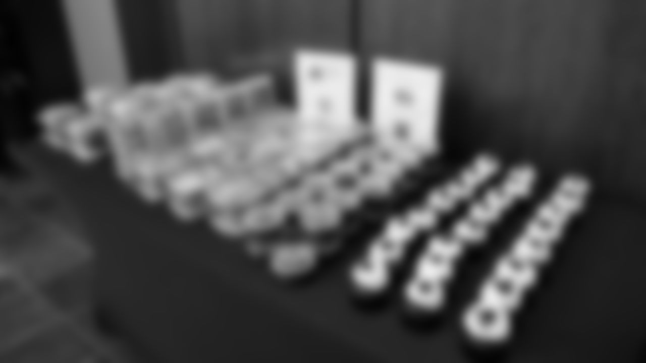 On February 19, ONYX, the Seahawks Black Employee Resource Group, in partnership with the DEI team, hosted its 2nd annual Black History Month celebration, 50 Years Strong: Celebrating Black Excellence & the Seahawks Legacy, at the Virginia Mason Athletic Center.