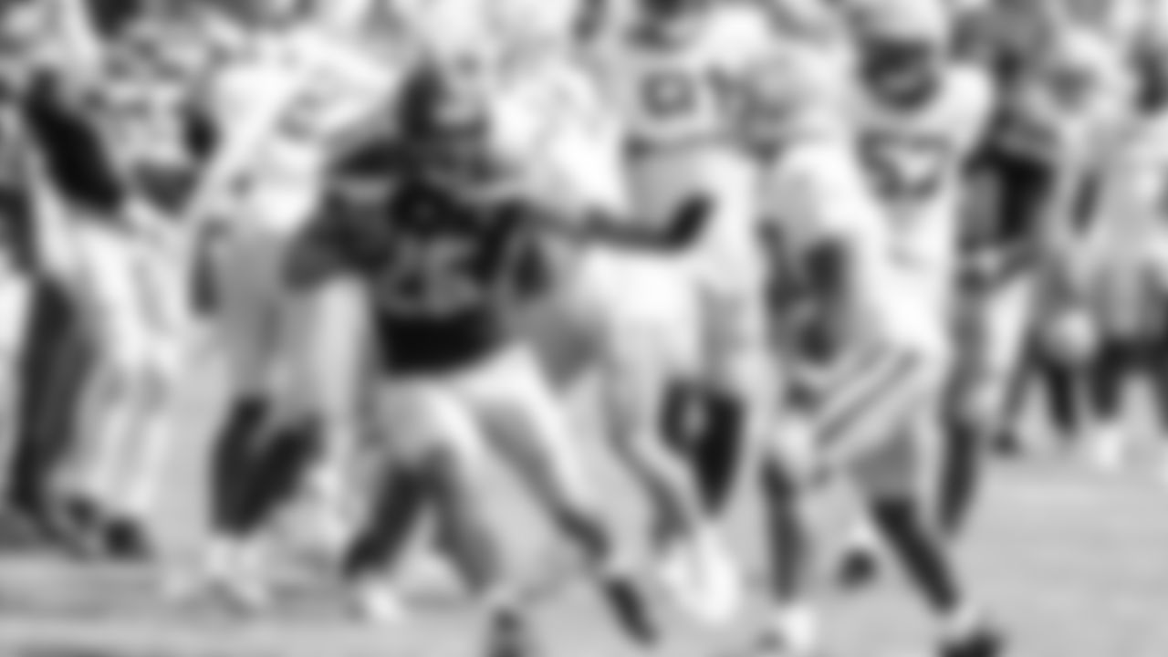 Seahawks running back Zach Charbonnet (26) participated in a joint practice with the Packers at Ray Nitschke Field in Green Bay, Wisconsin.