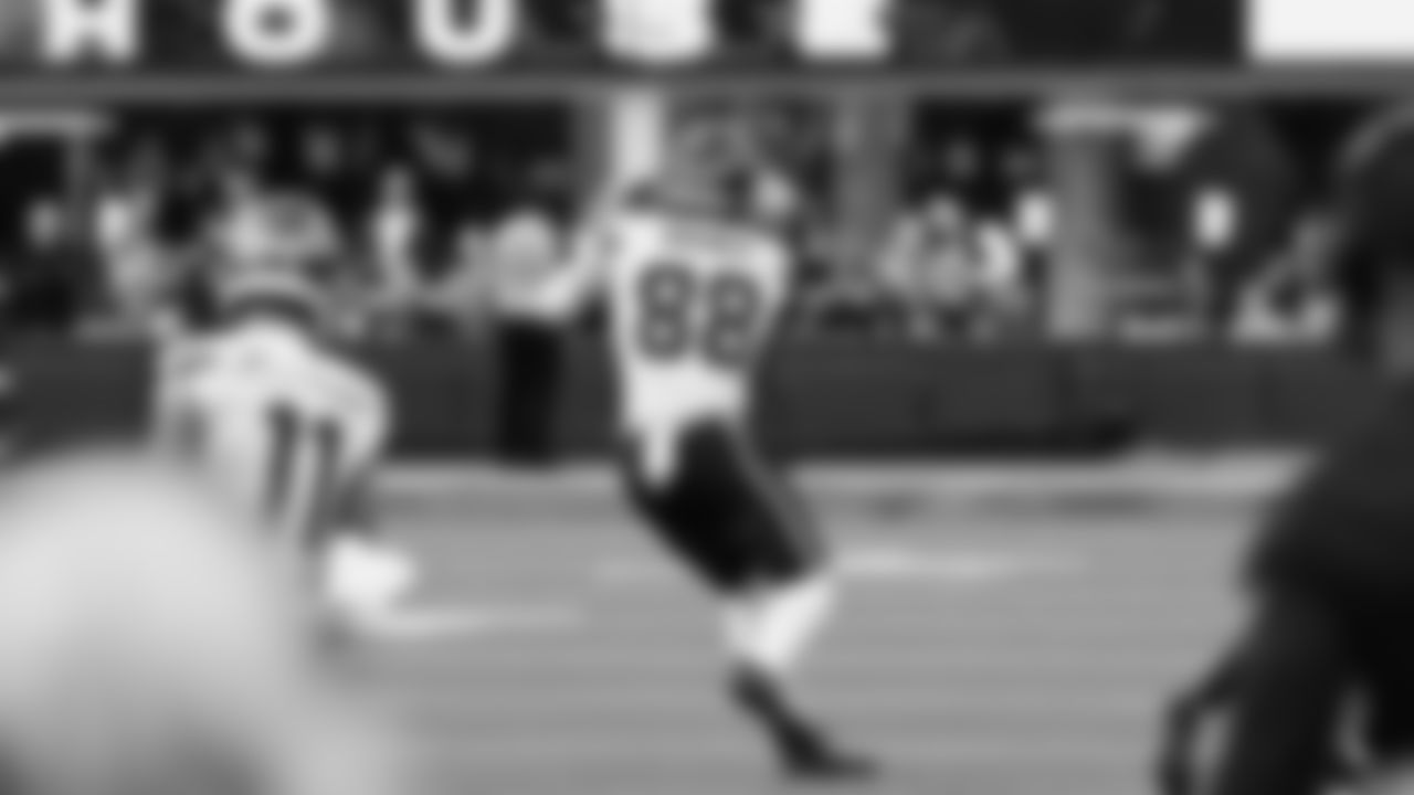 Seahawks at Rams on November 16, 2025