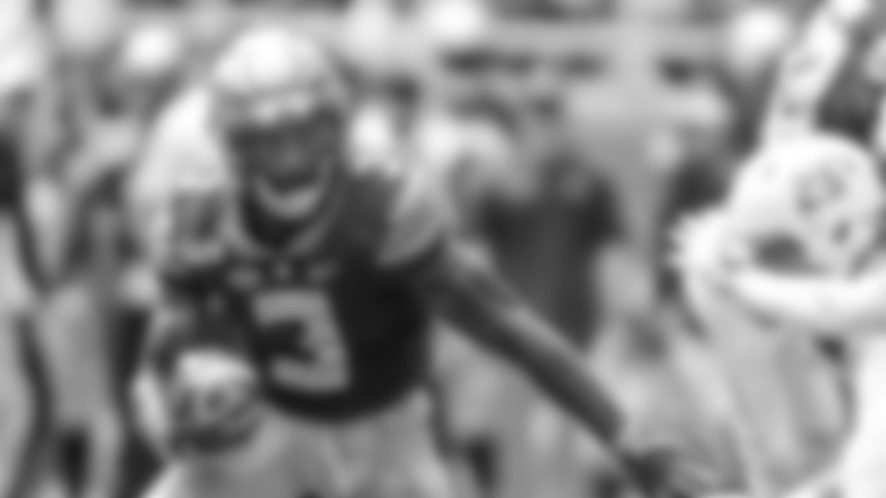 Florida State running back Cam Akers (3) runs the ball during an NCAA football game against Boise State on Saturday, Aug. 31, 2019 in Tallahassee, Fla. (AP Photo/Gary McCullough)