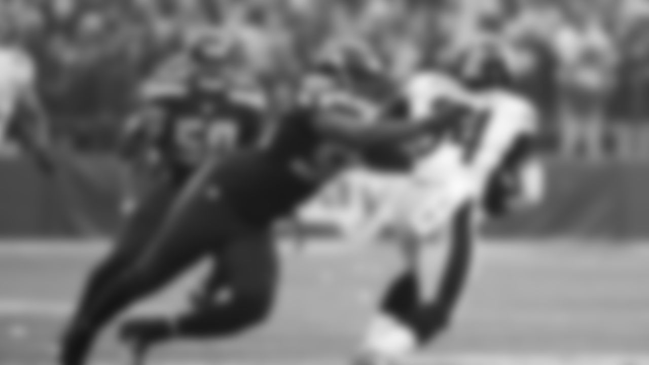 DE Cliff Avril 2013-2017