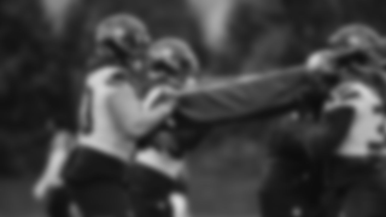 Seahawks fullback Robbie Ouzts (40) practiced on Thursday, December 4, 2025 at the Virginia Mason Athletic Center.