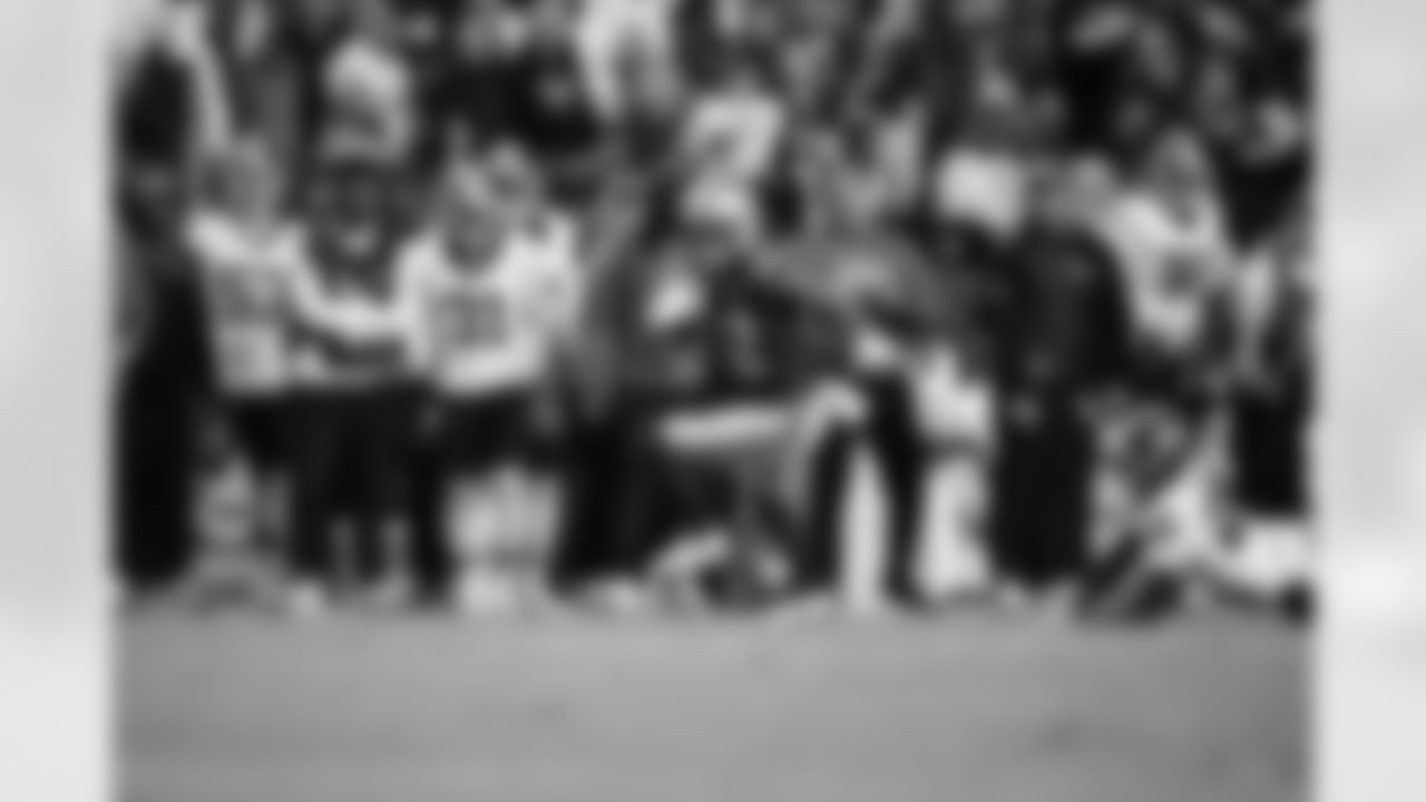 Seattle Seahawks at Washington Commanders for a week 9 throwback matchup on Nov 2, 2025